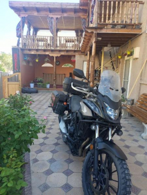 Guest House Dilorom B&B